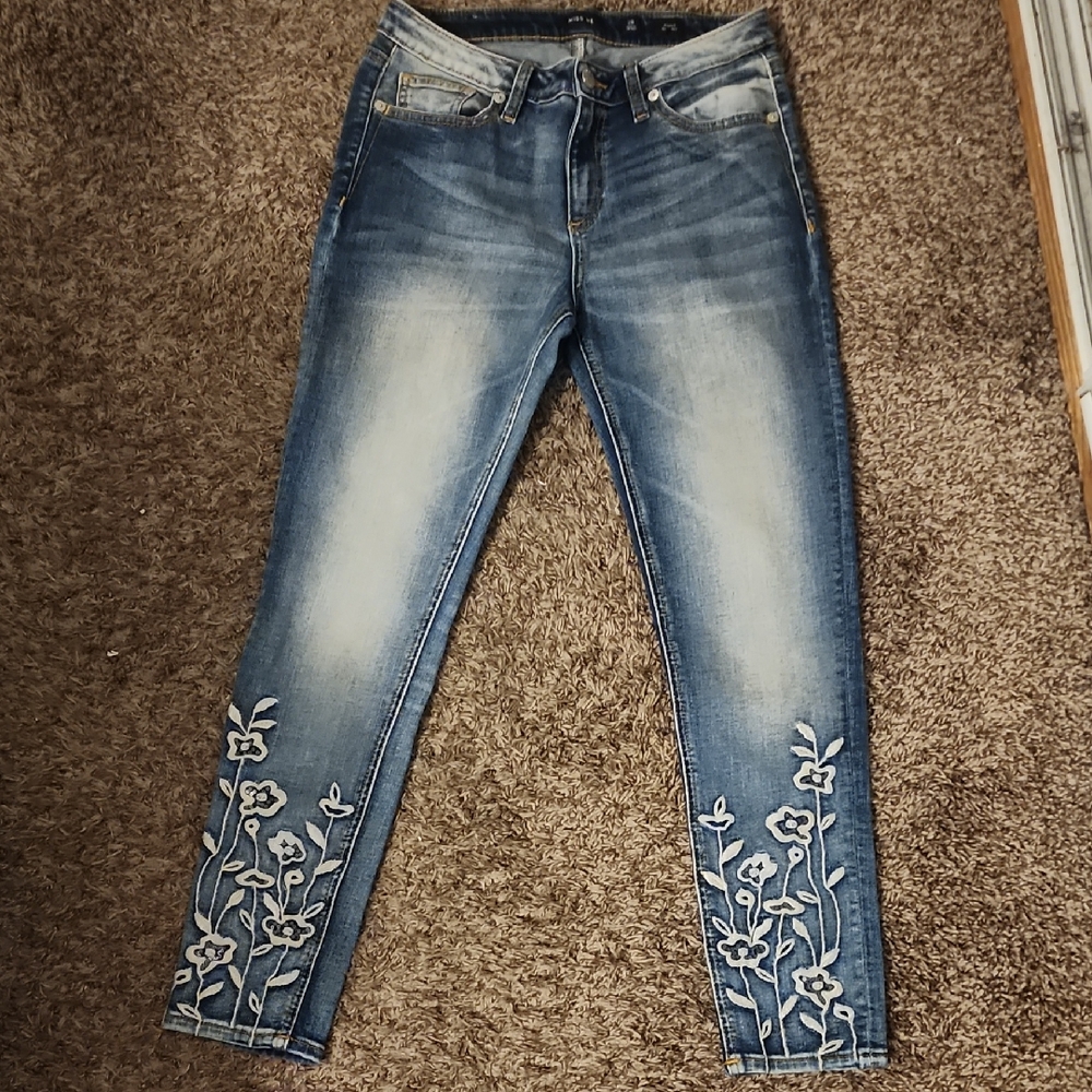 Miss Me Blue Ankle Cropped Jeans with Embroidery - Picture 2 of 9